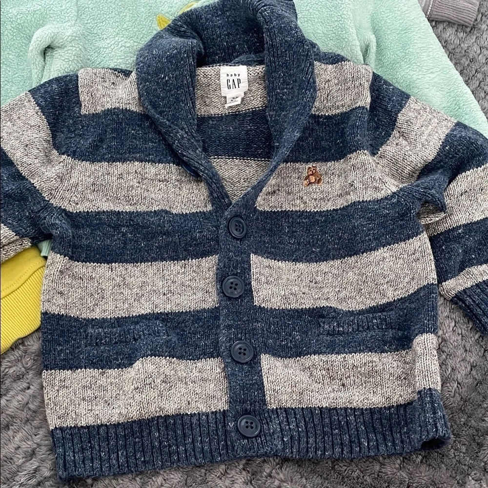 Baby Colorful Sweatshirts & Hoodies Set 18-24months winter bundle